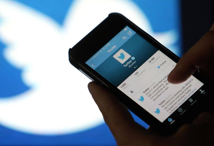 تويتر ينصح كل المستخدمين بتغيير كلمة المرور السرية