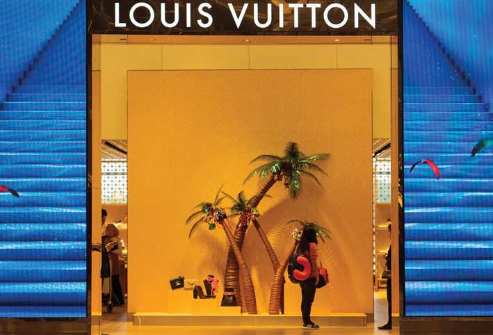  استدعاء Louis Vuitton لتحقيق فيدرالي أمريكي حول عمليات شراء إعلانات
